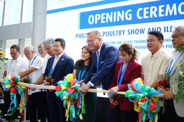 roxycide-shines-at-philippine-poultry-show-driving-green-transformation-in-livestock-industry_02.png